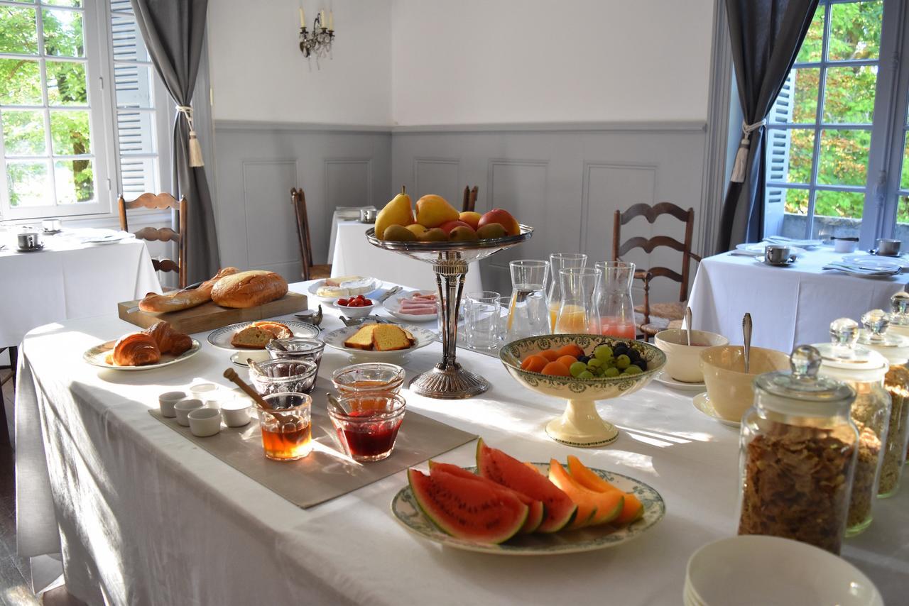 Manoir De Plaisance Bed & Breakfast Benon Exterior photo