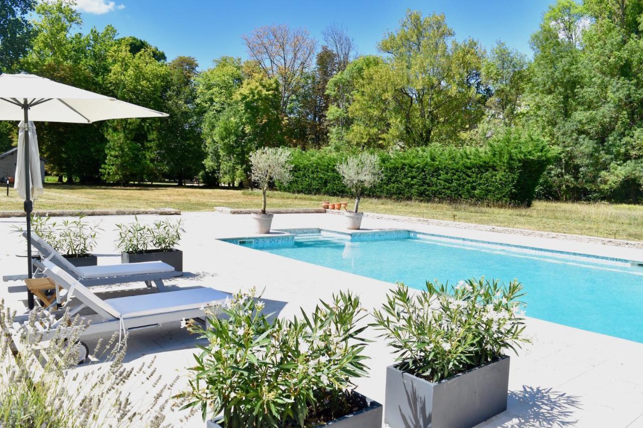 Manoir De Plaisance Bed & Breakfast Benon Exterior photo